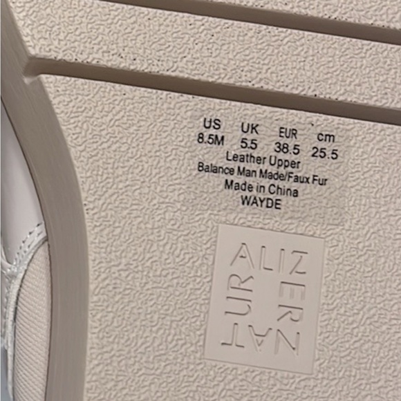 Naturalizer Women's  Wayde Cream Clogs Size 8.5US 38.5EUR - Picture 10 of 10